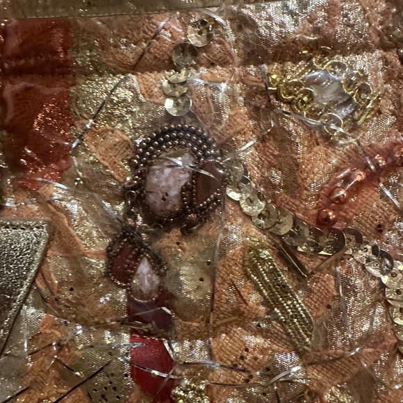 Vintage Gold Tote - Picture 8 of 10